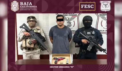 Decomisan armas de fuego y detiene a tres personas