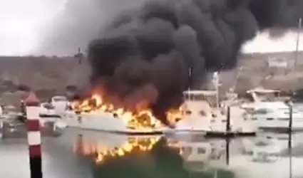 Incendio de yates en La Paz, BCS