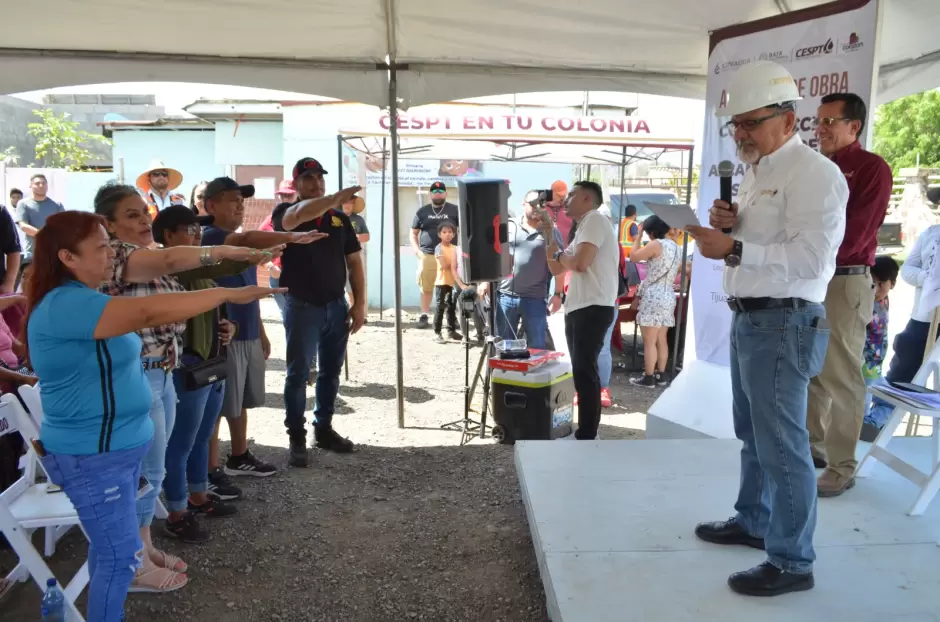 Obra de introduccin de red de alcantarillado sanitario para la colonia Aarn Joaqun