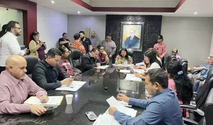 Sesiona Comisi�n de Asuntos Ind�genas y Bienestar Social