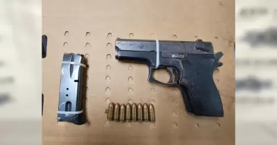 Polic�as neutralizan amenaza con arma de fuego y detienen a agresor