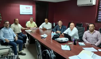 Reunin entre empresarios y funcionarios de la SICT