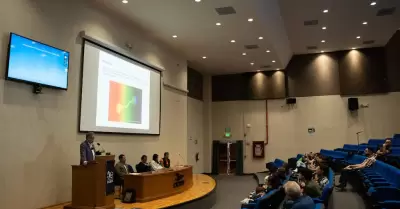 Comenz� la vig�sima edici�n de la Escuela de Verano en �ptica y Optoelectr�nica