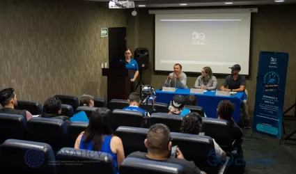 "Corre, trota o camina"