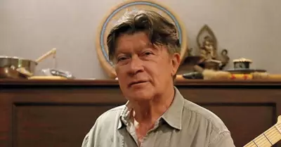 Robbie Robertson muri a los 80 aos.