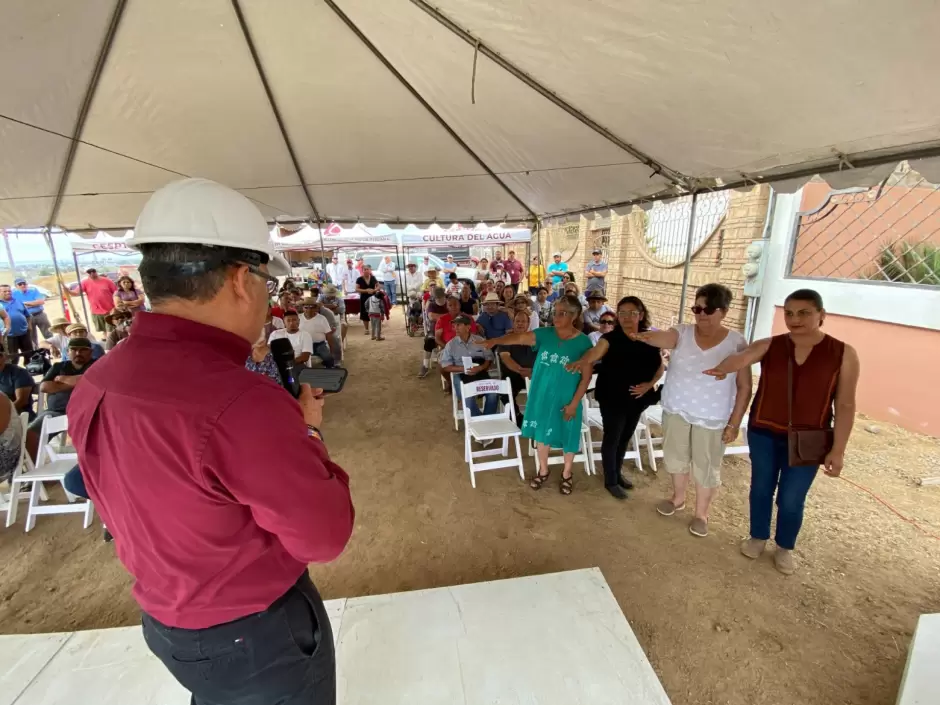 Obra de introduccin de alcantarillado sanitario