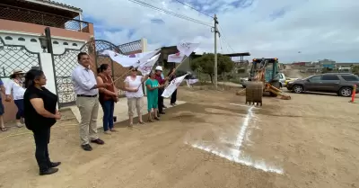 Obra de introduccin de alcantarillado sanitario