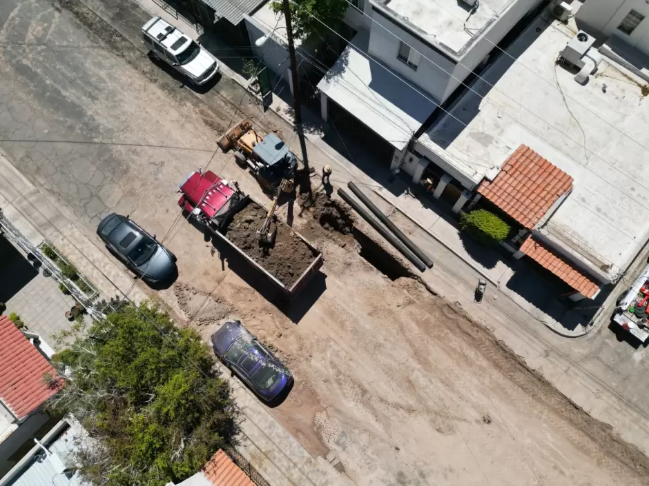 Obra de drenaje en el fraccionamiento Vista Hermosa