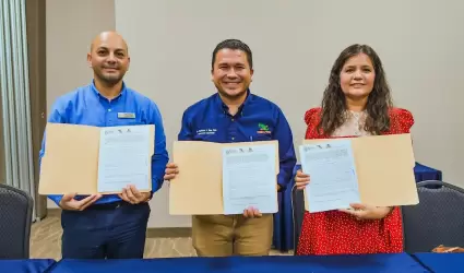 Celebra CECyTE BC firma de convenio dual para el desarrollo acad�mico y profesio