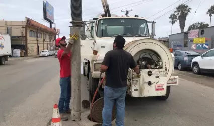 Trabajos en alcantarillado sanitario afectado por Hilary