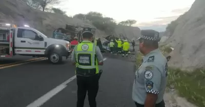 Accidente de autobs que transportaba migrantes