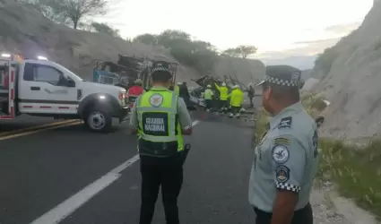 Accidente de autobs que transportaba migrantes