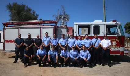 Bomberos de Rosarito