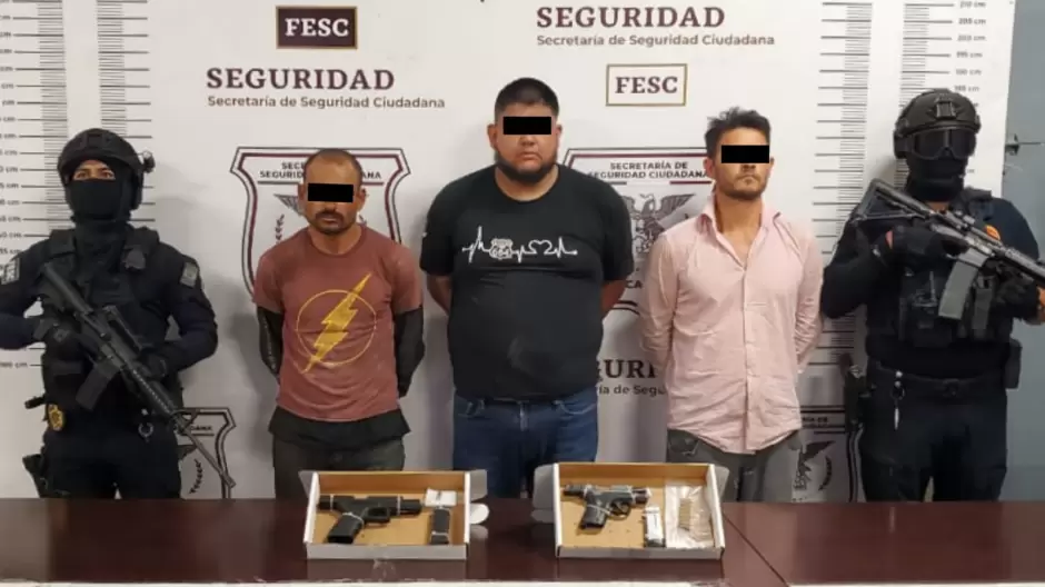 Hombres armados detenidos