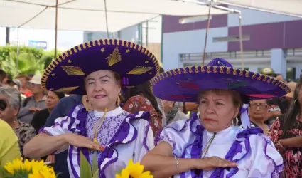 Festejo Da del abuelo