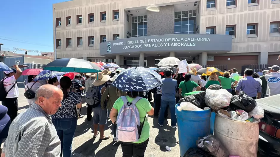 Protesta de vecinos de colonia Pea Nieto