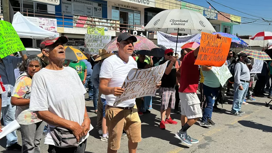 Protesta de vecinos de colonia Pea Nieto