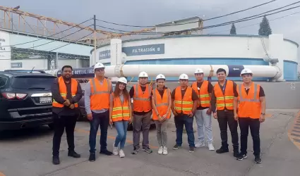 Visita de estudiantes de la Universidad Politcnica a la planta de agua potable