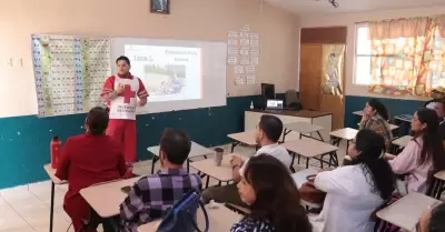 Capacitacin a docentes de educacin bsica sobre primeros auxilios