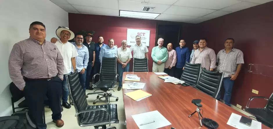 Compromisos SICT con FETRAEX