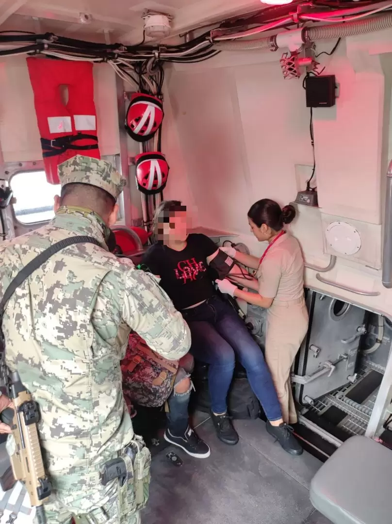 Personal Naval realiza rescate de 13 personas y realiza evacuaci�n m�dica en inmediaciones de Ensenada