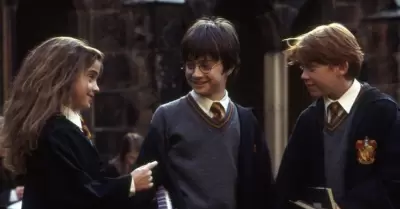 Potterheads recuerdan el inicio de Harry Potter.