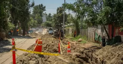 Avanza CESPTE en la construcci�n de red de alcantarillado sanitario y emisor de 