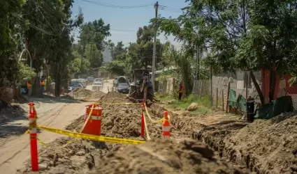Avanza CESPTE en la construcci�n de red de alcantarillado sanitario y emisor de 