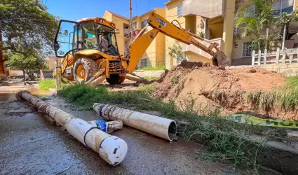 Reemplazo de tubera de agua potable en Punta Banda