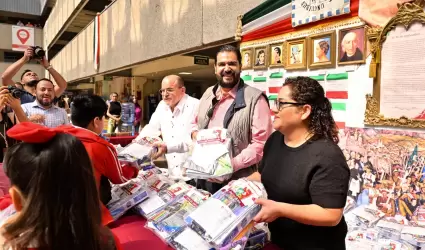 Entrega de tiles escolares a 4 mil alumnos municipales