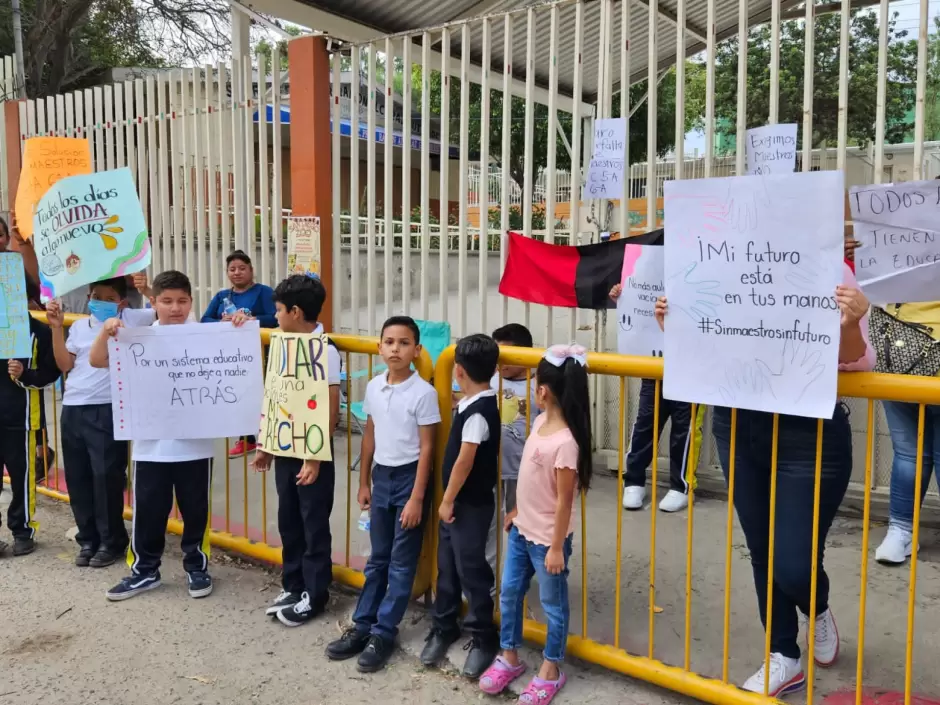 Escuela Primaria Jos Santos Valds