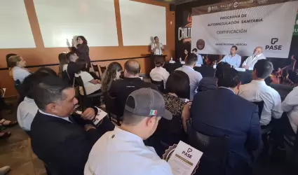 Certifican a estudiantes de Mexicali en el programa PASE