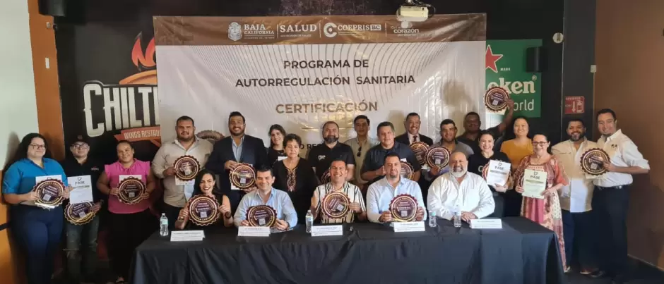 Certifican a estudiantes de Mexicali en el programa PASE