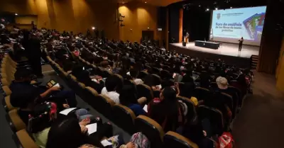 UABC abre espacio para el anlisis de los libros de texto gratuitos