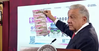 Invita AMLO a participar en sorteo de la Lotera Nacional del 15 de septiembre