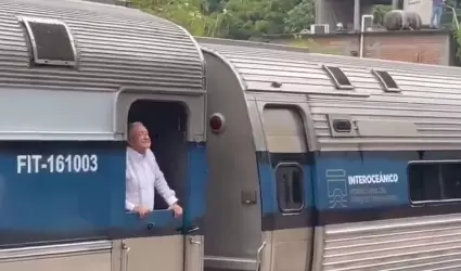 AMLO realiza recorrido de prueba a bordo del Tren Interocenico