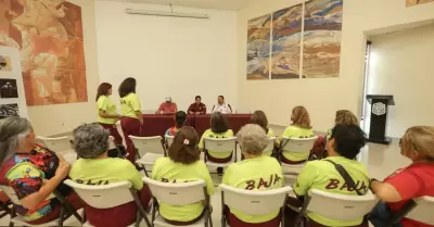 Resalta Selecci�n Estatal de Cachibol apoyo de Erik "El Terrible" Morales