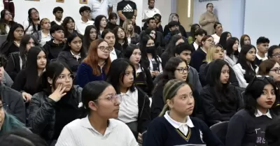 Trabajando por una Juventud Sana