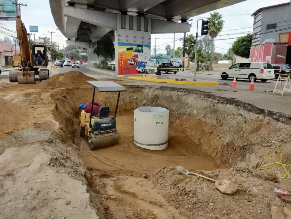 Trabajos del sistema sanitario en bulevar Alberto Limn y Gato Bronco