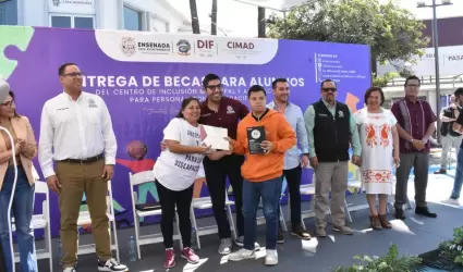 Becas anuales a estudiantes del CIMAD