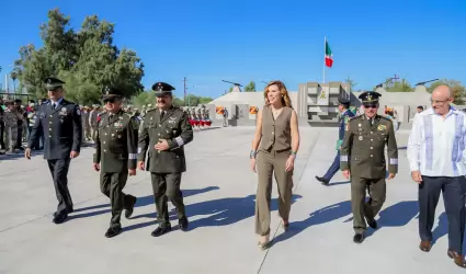 Conmemoran bicentenario del Heroico Colegio Militar