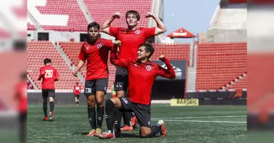 Xoloitzcuintles Sub-18