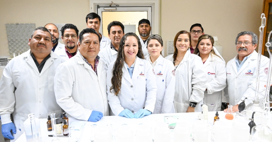 Inicia CEABC prácticas de laboratorio durante la capacitación para ...