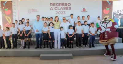 Apoyos a 356 mil nias y nios de educacin bsica y educacin especial