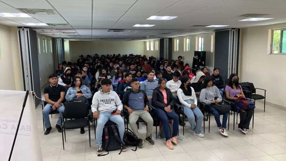 Rene foro de emprendimiento a 200 personas en San Quintn