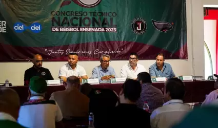 Armando Ayala Inaugura Congreso Nacional T�cnico de B�isbol en Ensenada