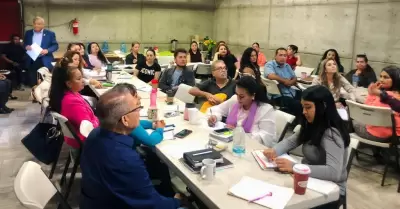 Curso de Oratoria Avanzada en la Biblioteca Modelo rene a 45 Participantes