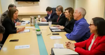 Marina del Pilar y Vicegobernadora de California