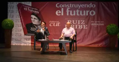 Presentacin de libro "Construyendo el Futuro"