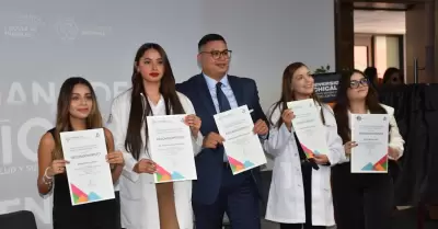 �xito en la Excelencia: Alumnos de Medicina de Xochicalco Tijuana Destacan en el